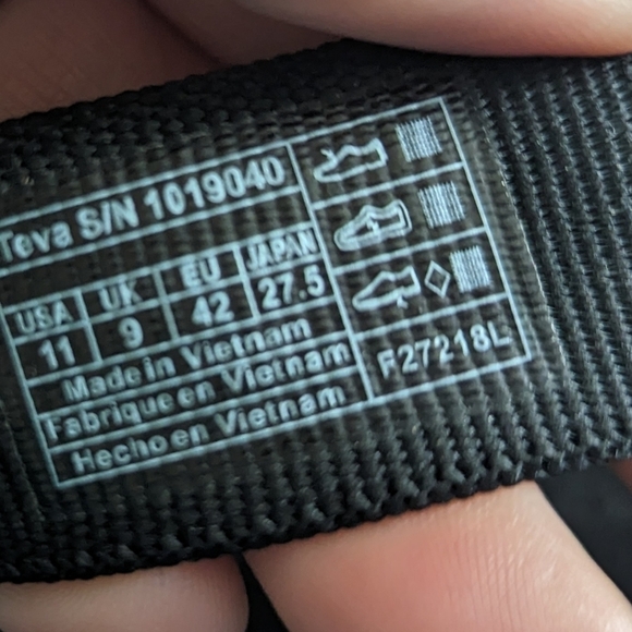 Teva Voya Flip Flop Grey Block on Black Pattern Thong Size 11 - Picture 7 of 8